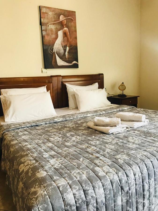 Guesthouse Adonis Като-Лутракі Екстер'єр фото