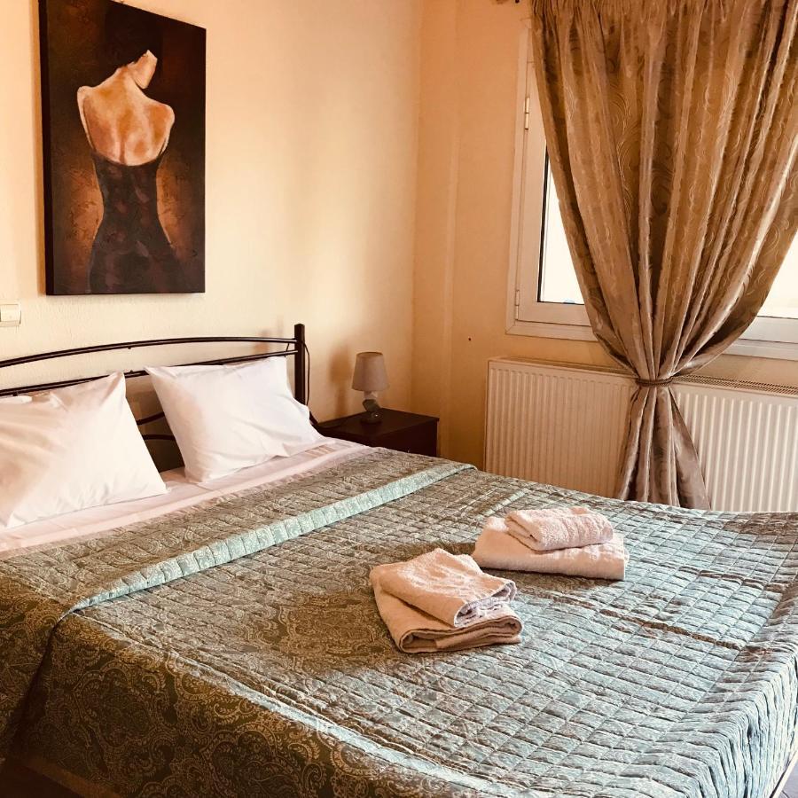 Guesthouse Adonis Като-Лутракі Екстер'єр фото