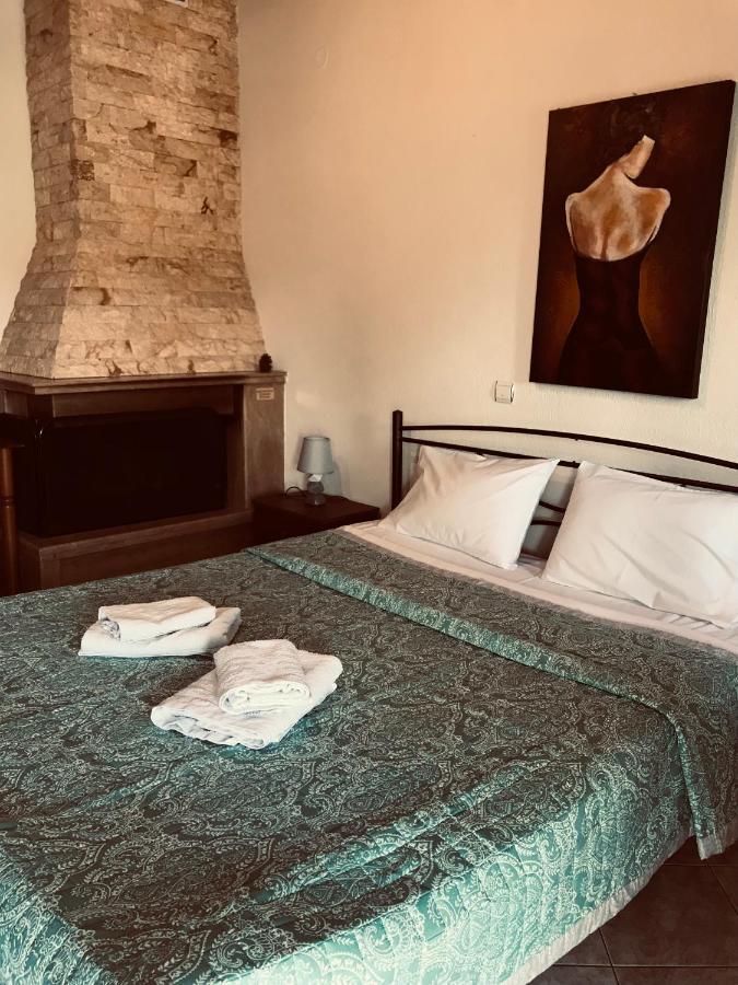 Guesthouse Adonis Като-Лутракі Екстер'єр фото