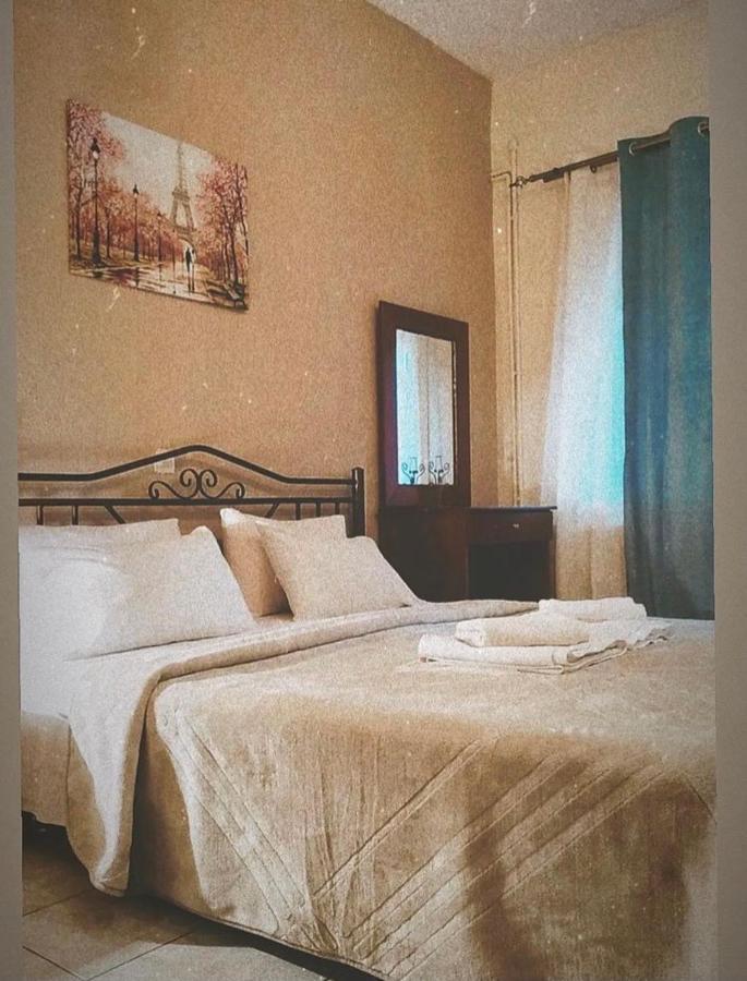 Guesthouse Adonis Като-Лутракі Екстер'єр фото
