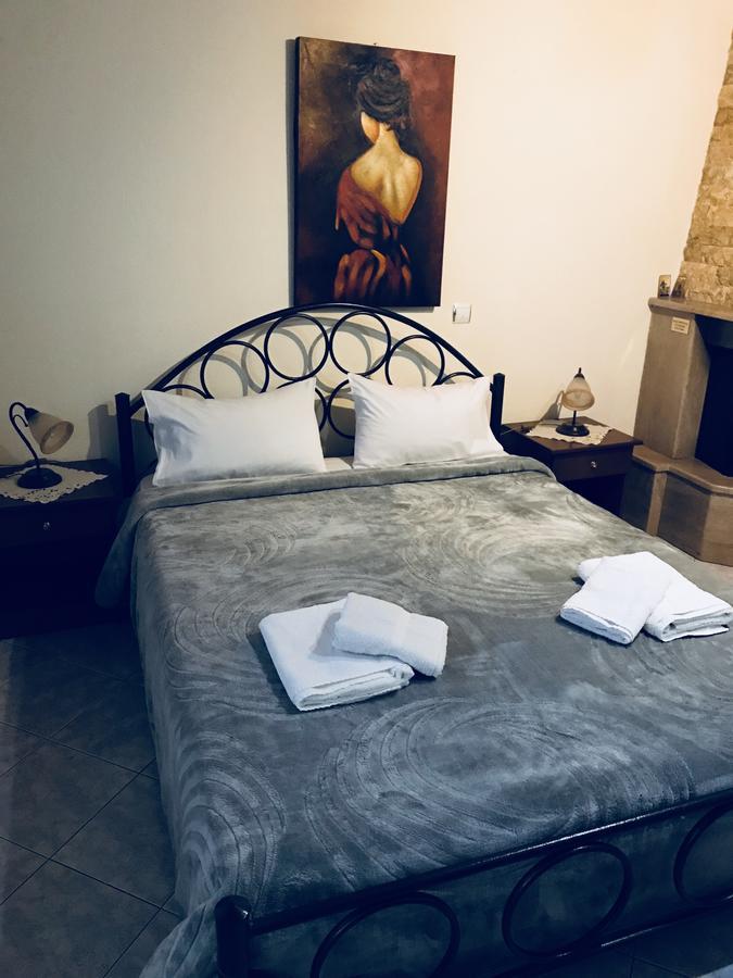 Guesthouse Adonis Като-Лутракі Екстер'єр фото